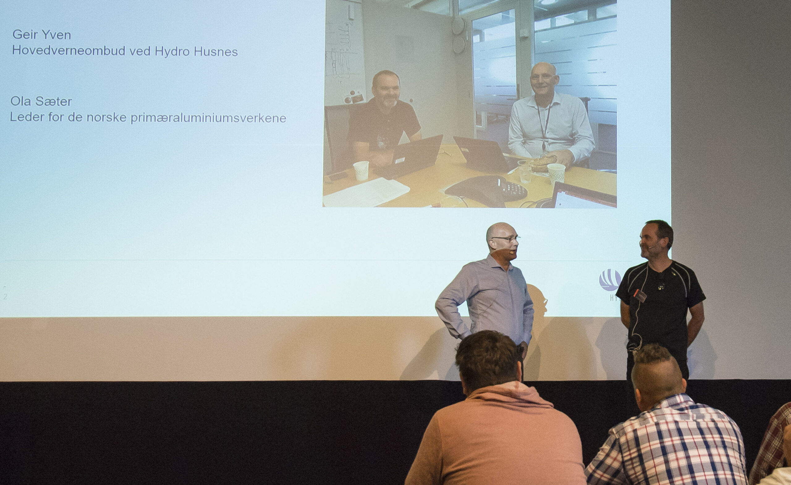 Ola Sæter og Geir Yven fra Hydro understreker nødvendigheten av at ledelsen involverer verneombudene i sikkerhetsarbeidet. Foto: AEH