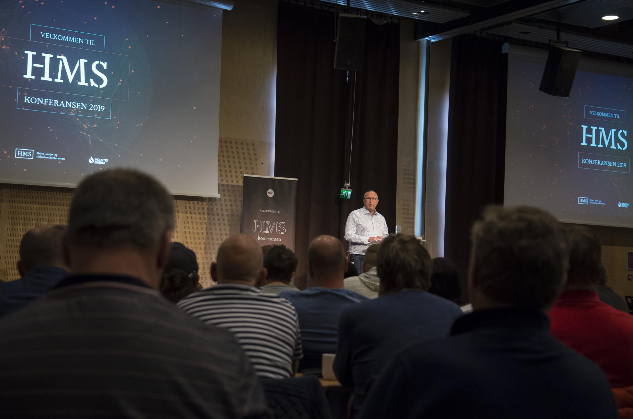 Terje Valskår åpner HMS-konferansen med 130 deltakere. Foto: Atle Espen Helgesen