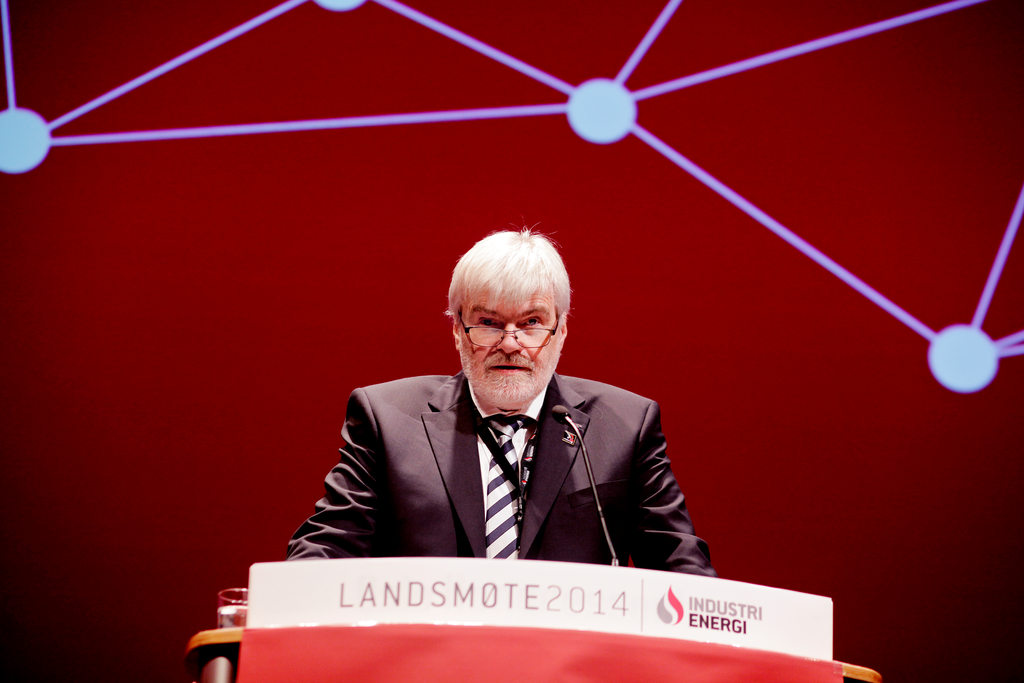 Forbundsleder Leif Sande fra talerstolen under Industri Energis landsmøte i 2014. Nå blir det nytt landsmøte 28. – 30. april 2017. Foto: Frifagbevegelse.no